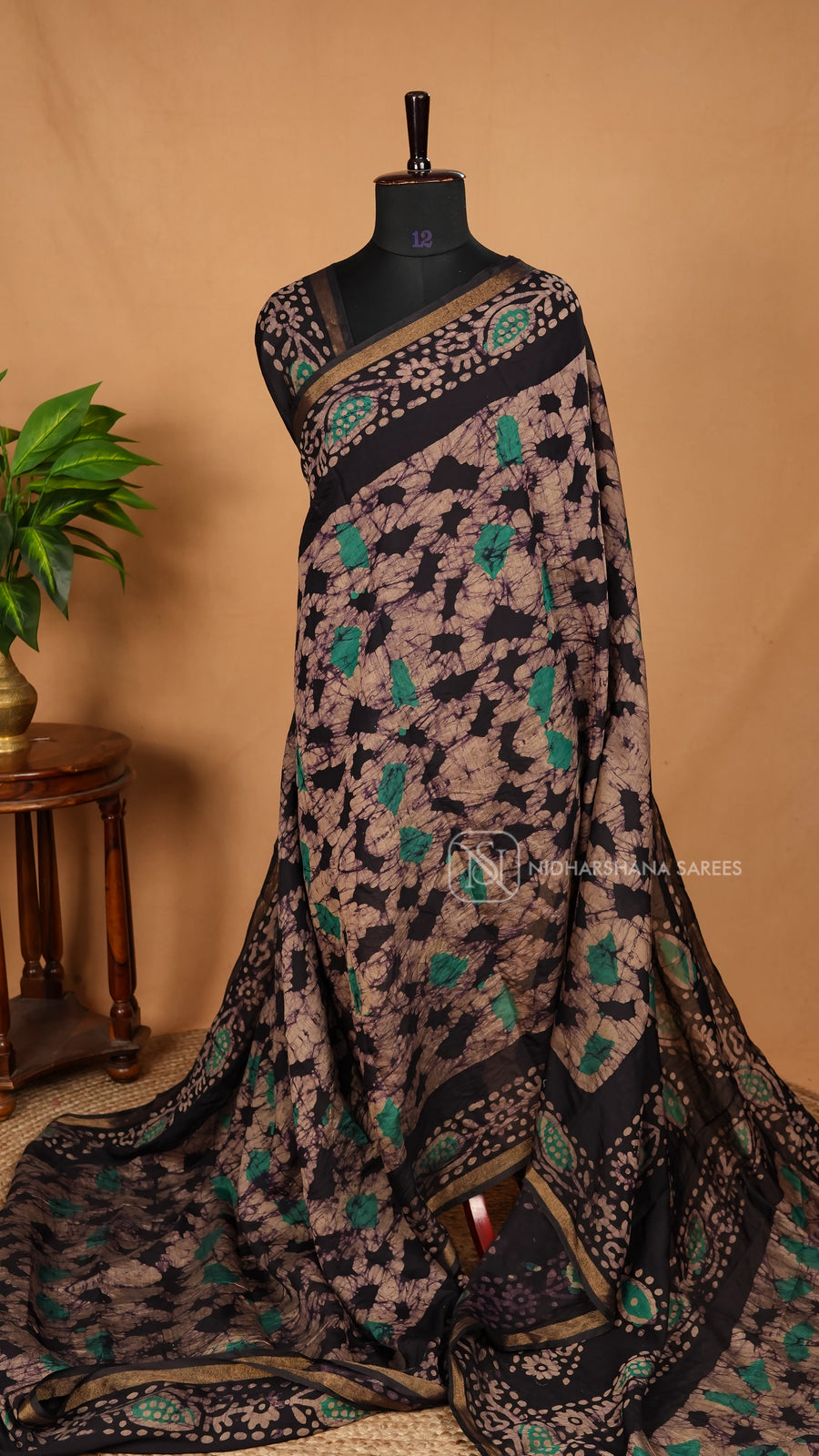 Viscose Cotton With Batic Print Concept