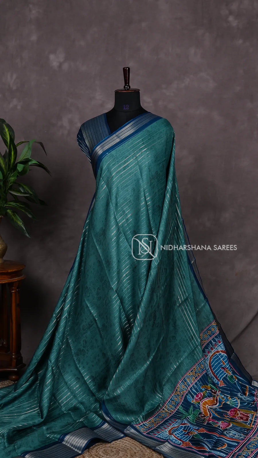 Semi Dola With Zari Lines