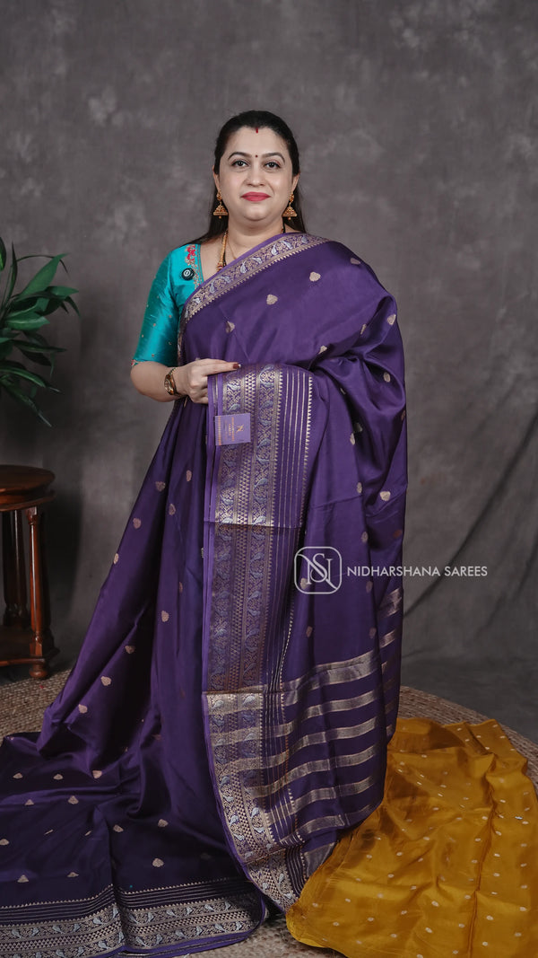 Premium Viscose Silk With Matte Zari Concept
