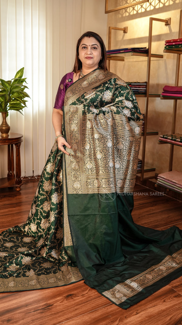 Pure Banarasi Silk With Floral Zari Weaving And Zari Border