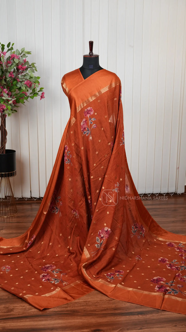 Muslin Georgette Saree With Elegant Floral Motifs And Solid Border