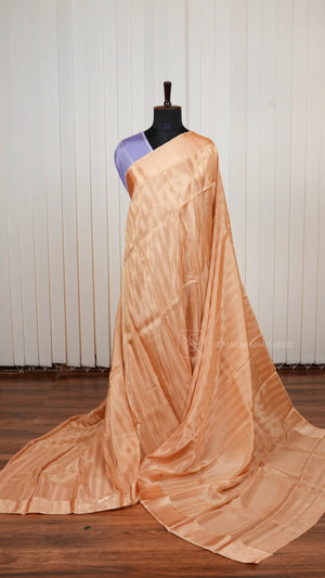 Pure Viscose Crepe Saree With Contrast Satin Zari Border And Elegant Pallu