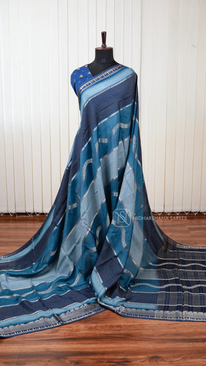 Premium Viscose Saree With Silver Zari Wave Pattern And Contrast Zari Checks Concept