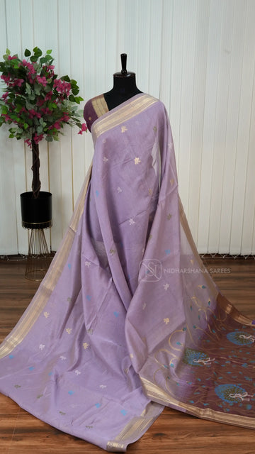 Munga Cotton With Floral Zari Butta And Contrast Floral Printed Pallu