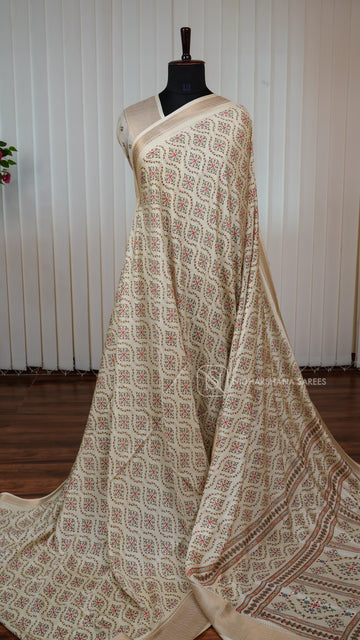 Semi Dola With Floral Digital Print And Zari Border