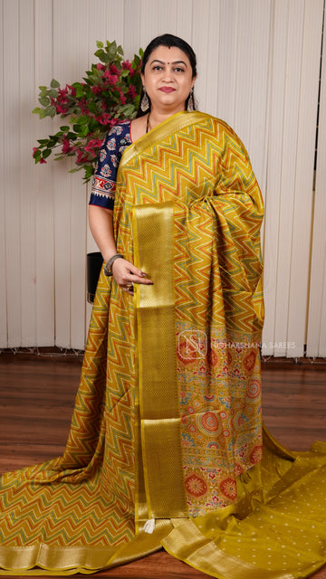 Semi Dola With Zig Zag Print And Zari Border