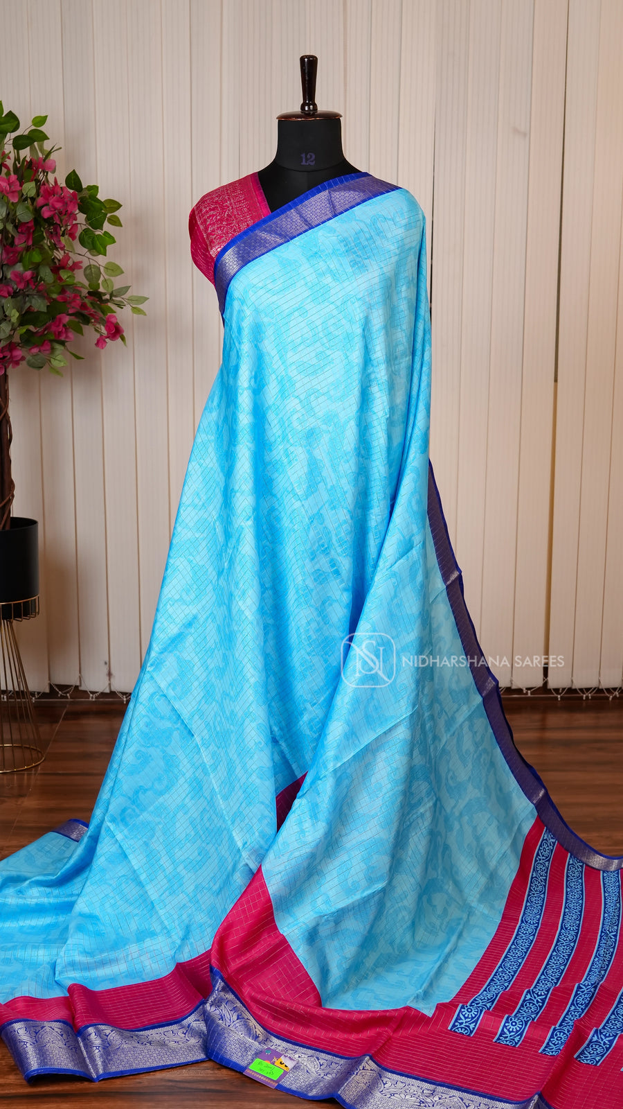 Semi Dola With Digital Print And Zari Border