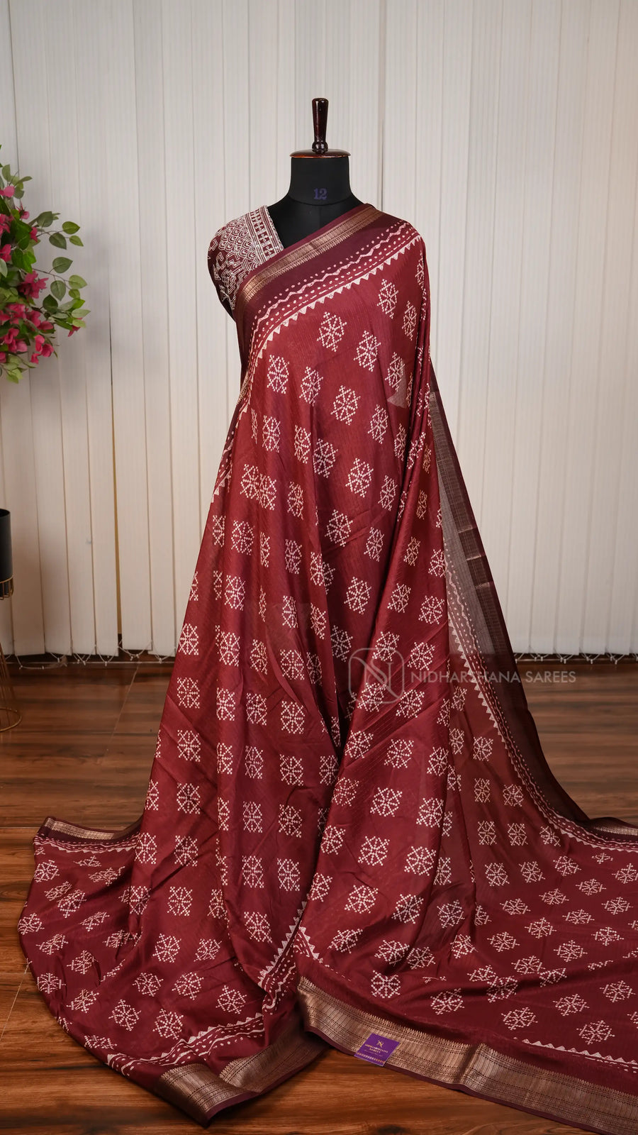 Semi Dola With Digital Print Butta And Zari Border