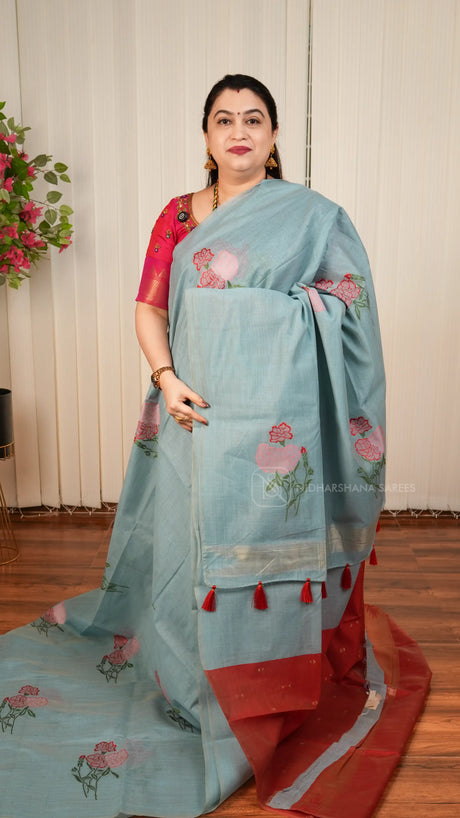 Munga Cotton Saree With Floral Thread Woven Concept