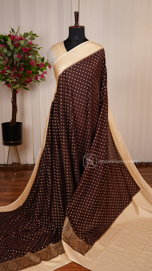 Semi Crepe Georgette Saree With Zari Butta And Mango Motif Zari Contrast Border