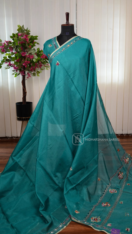 Semi Kota Saree With Thread Embroidery Butta And katha Stitch