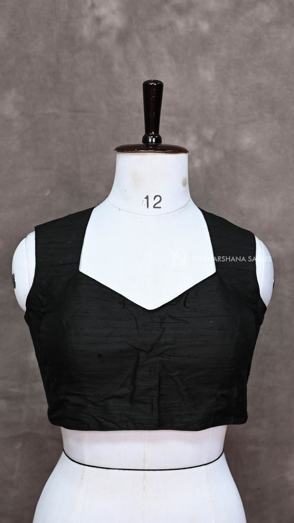 Sleeveless Readymade Blouse