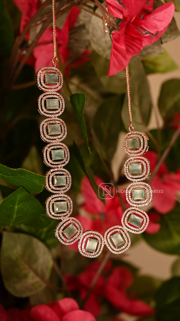 ✨ Elegant Contemporary Necklace Set ✨