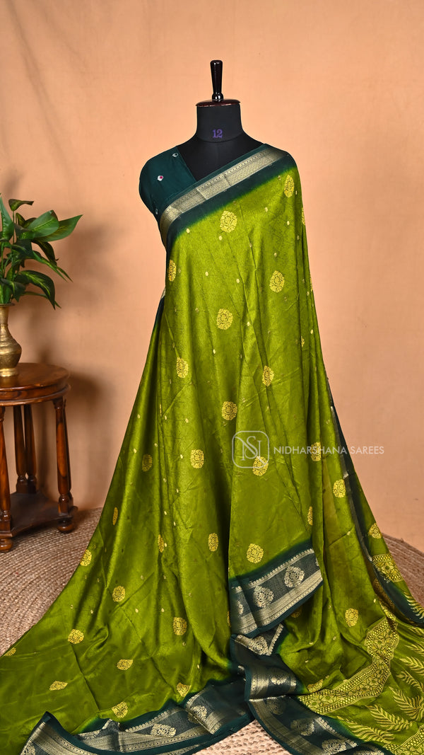 Semi Georgette With Zari Butta And Contrast Zari Border