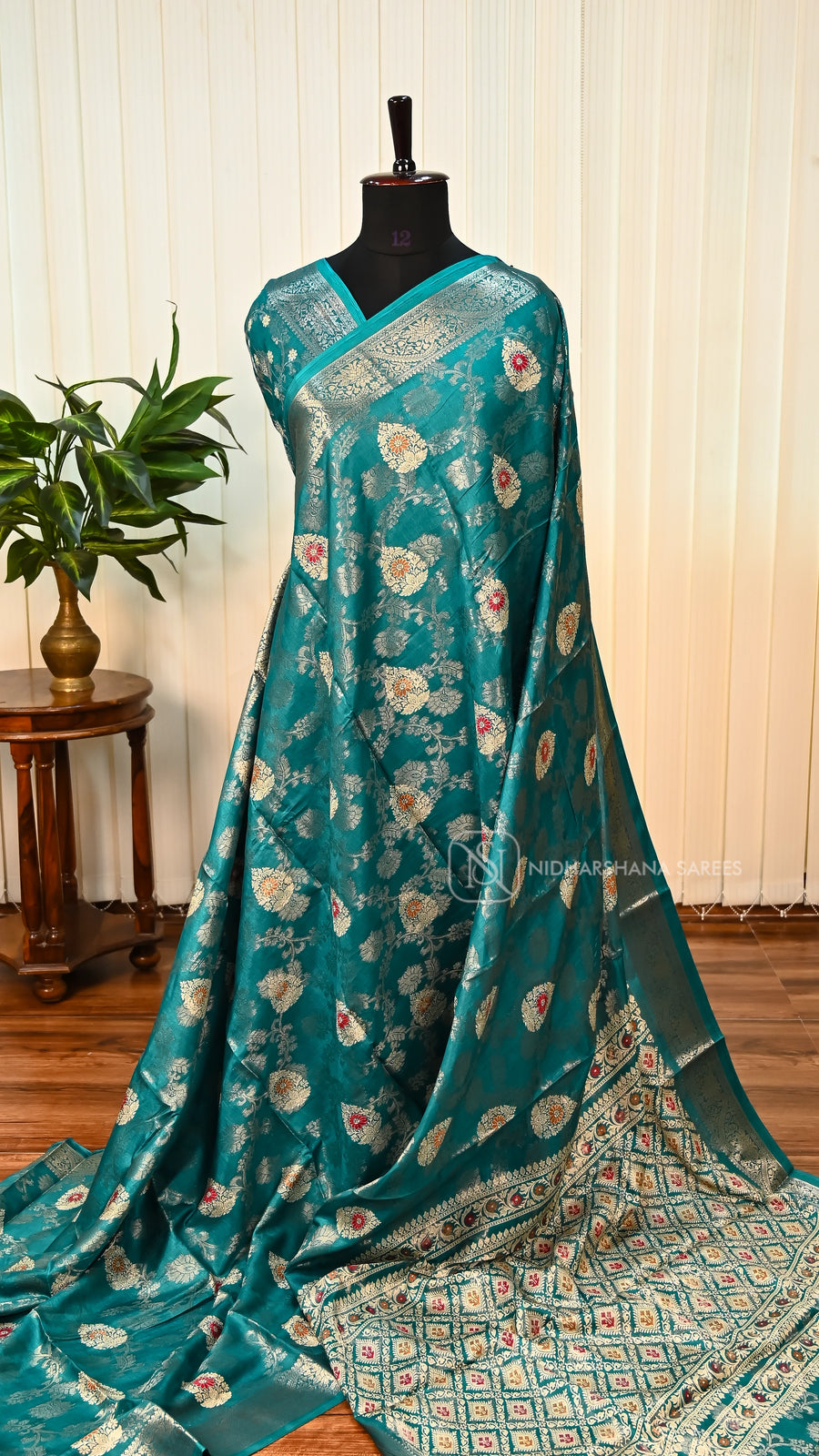 Semi Dola With Floral Digital Print Butta And Zari Border