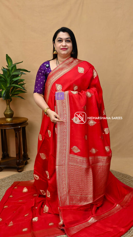 Premium Crepe Silk With Elephant Zari Weaving Concept