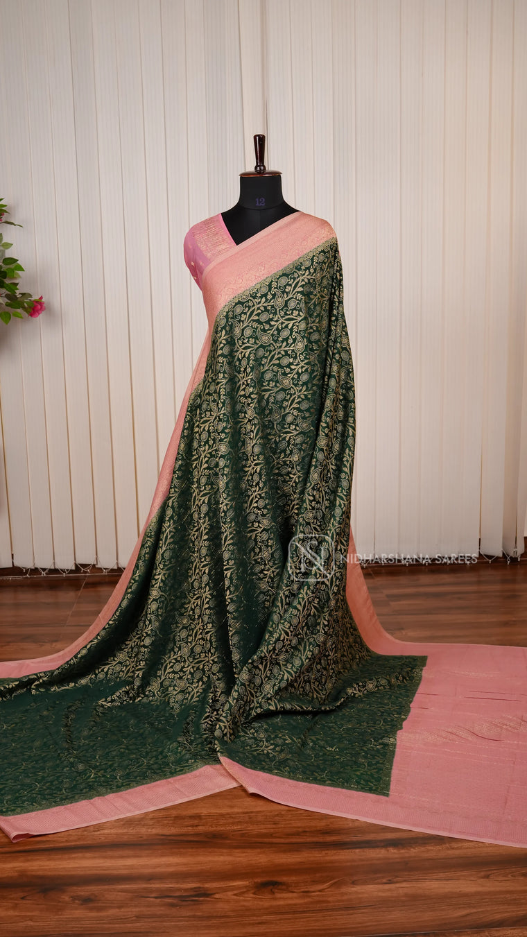 Crepe Georgette Saree With All-Over Floral Design And Elegant Zari Border Concept