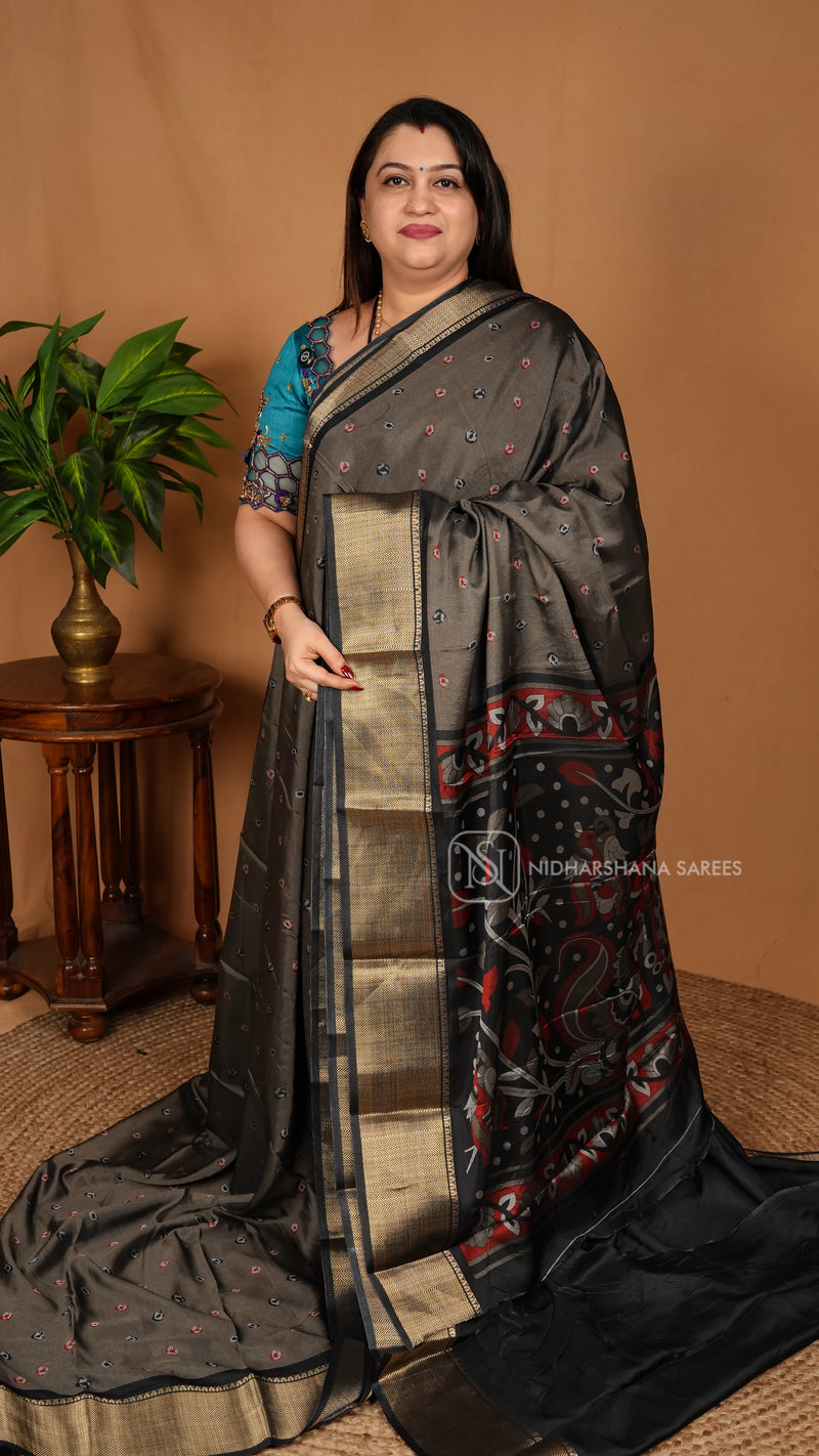 Semi Dola With Zari Border