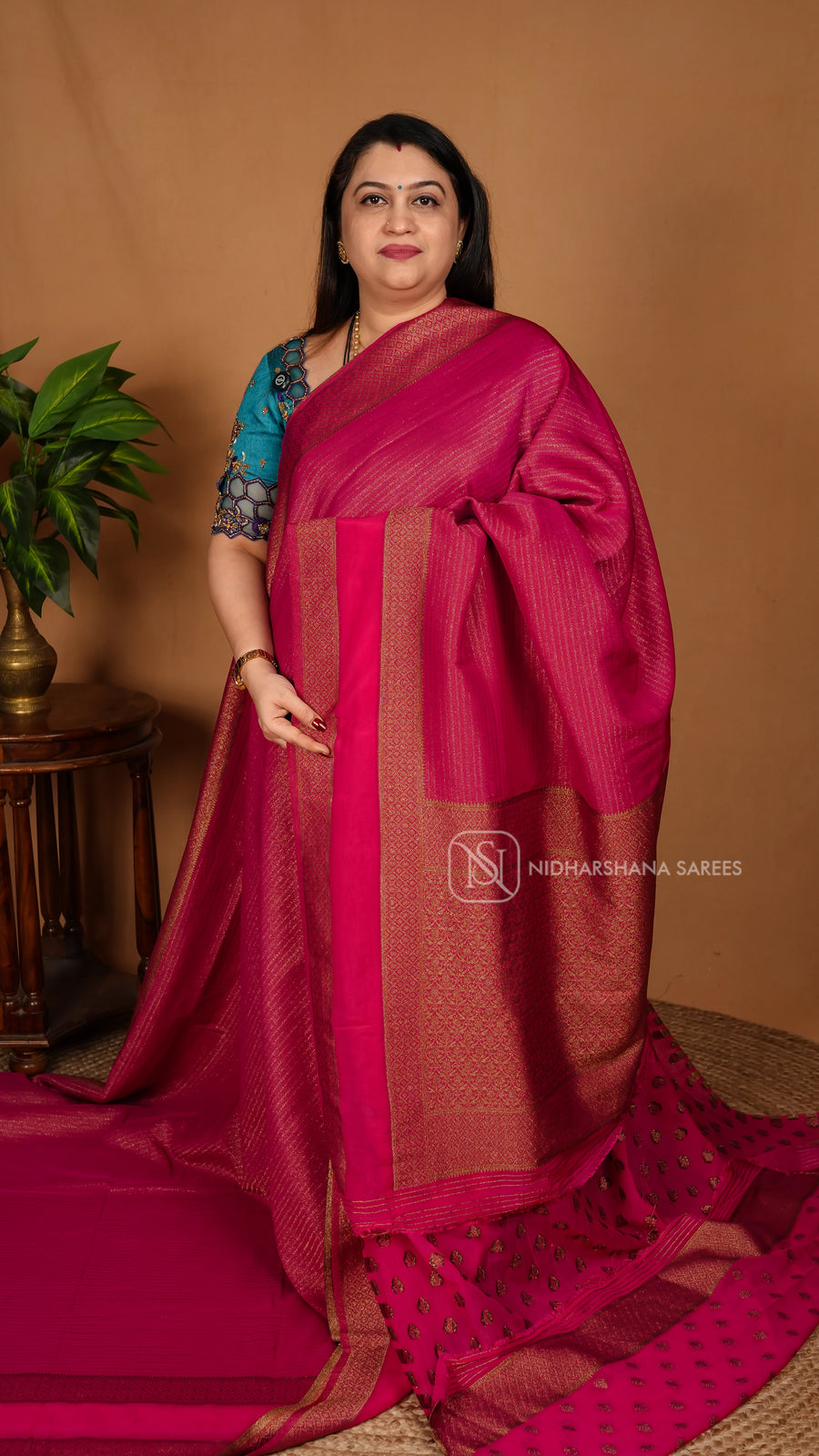 Wrinkle Georgette With Coco Zari Lines And Gap Style Border
