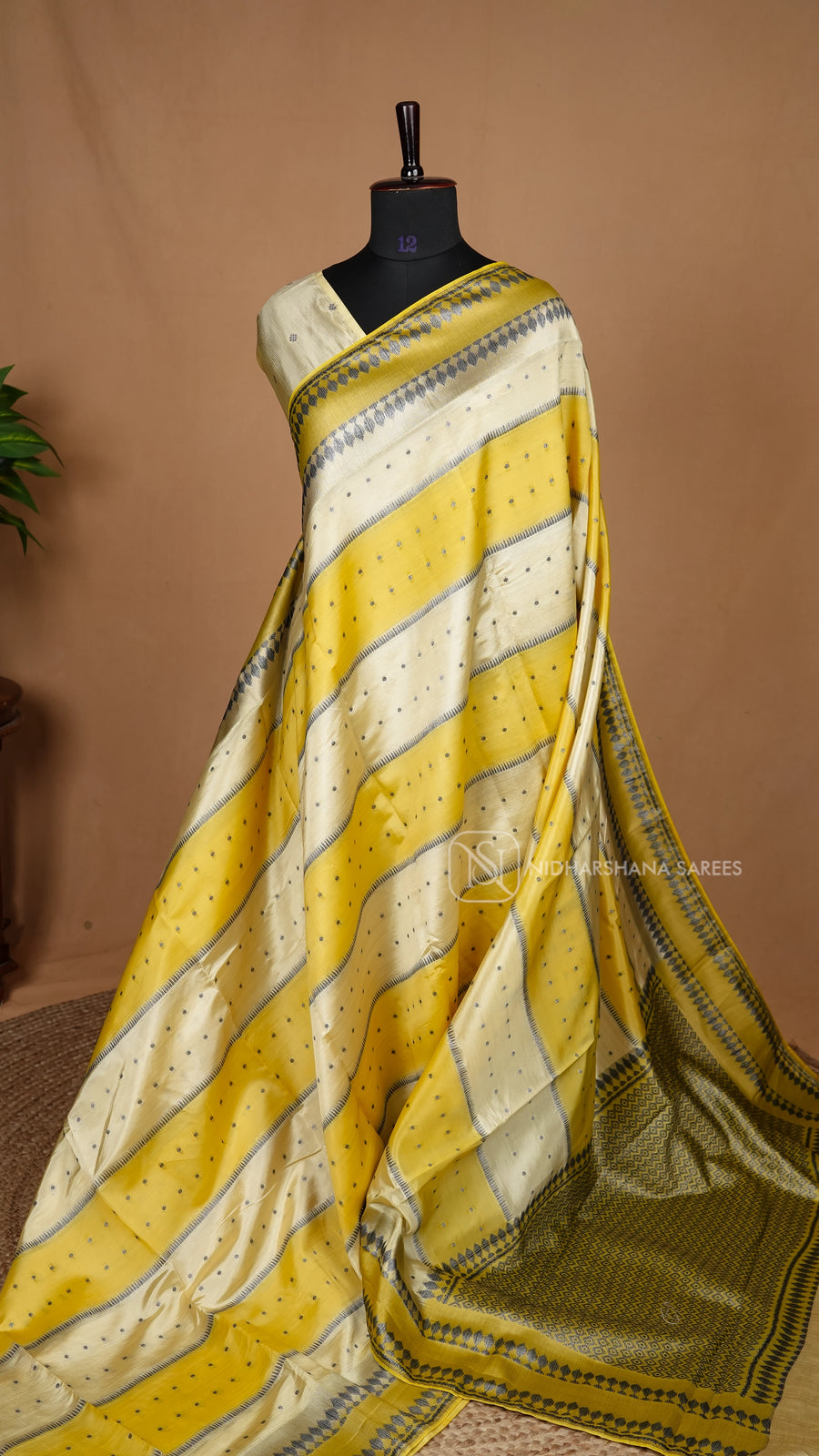 Semi Tussar With Thread Weaving Concept
