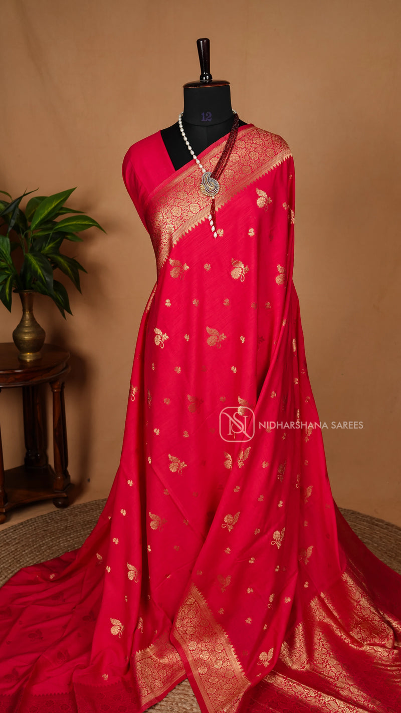 Pani Silk With Floral Zari Weaving And Zari Border
