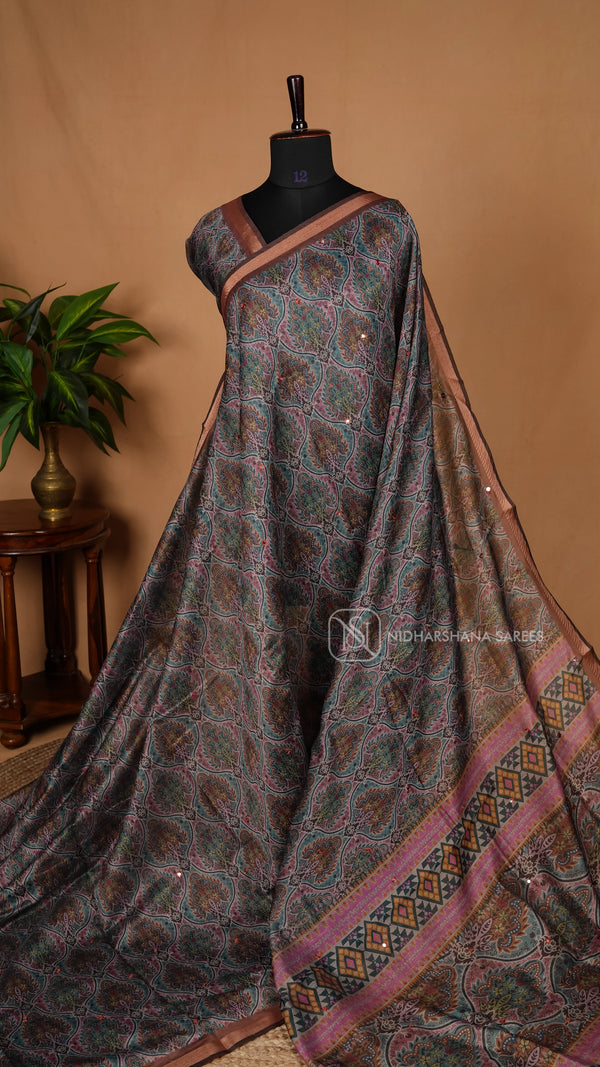 Chanderi Cotton With Mirror Work Concept