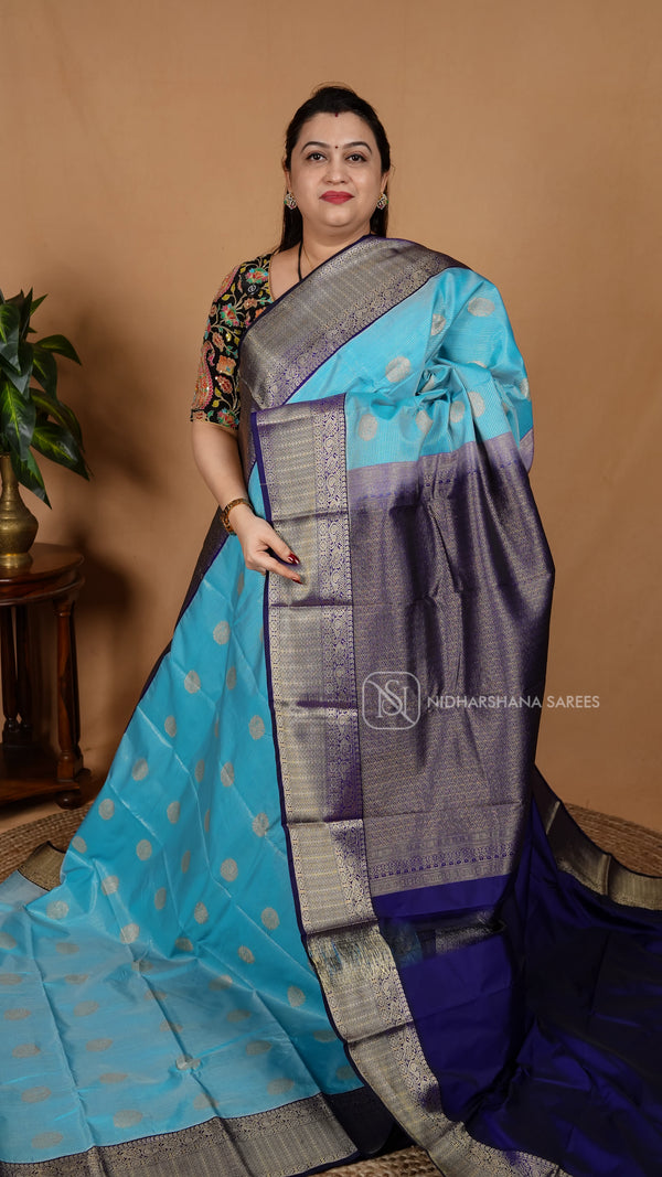 Semi Kanchipuram Silk With Zari Lines And Contrast Border