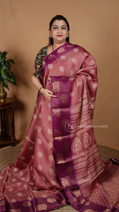 Semi Dola With Zari Lines And Peacock And Elephant Weaving