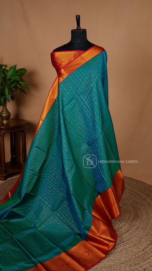 Semi Kanchipuram Silk Saree With Contrast Zari Border
