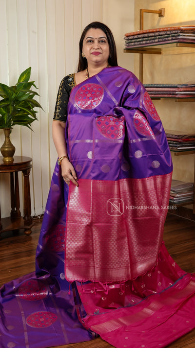 Semi Soft Silk With Zari Lines And Big Butta Concept