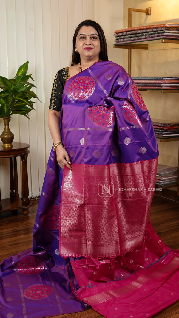Semi Soft Silk With Zari Lines And Big Butta Concept