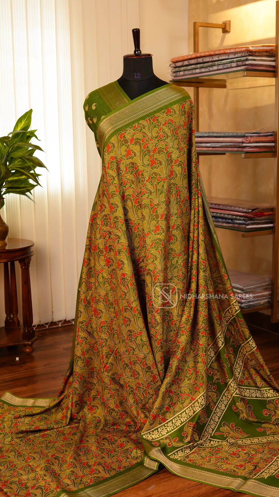 Semi Dola With Digital Print And Zari Border