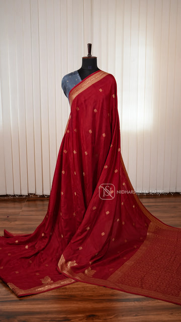 Pure Viscose Saree With Matte Zari Butta And Annam Motif Skirting Border