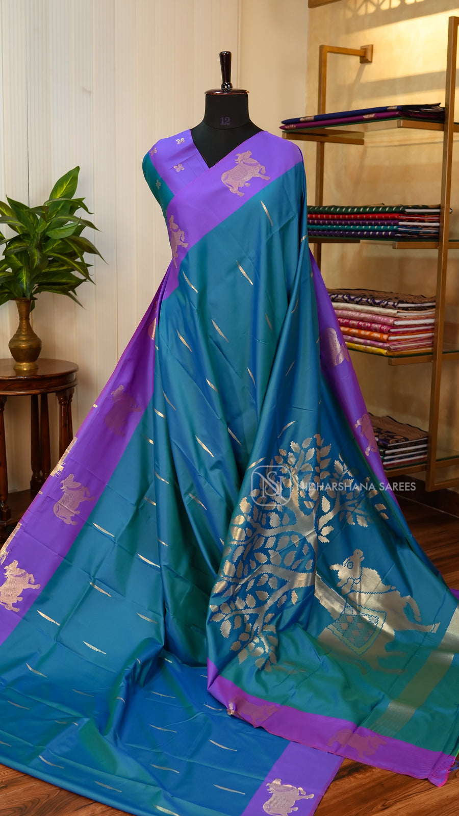Semi Soft Silk With Cow Weaving Concept