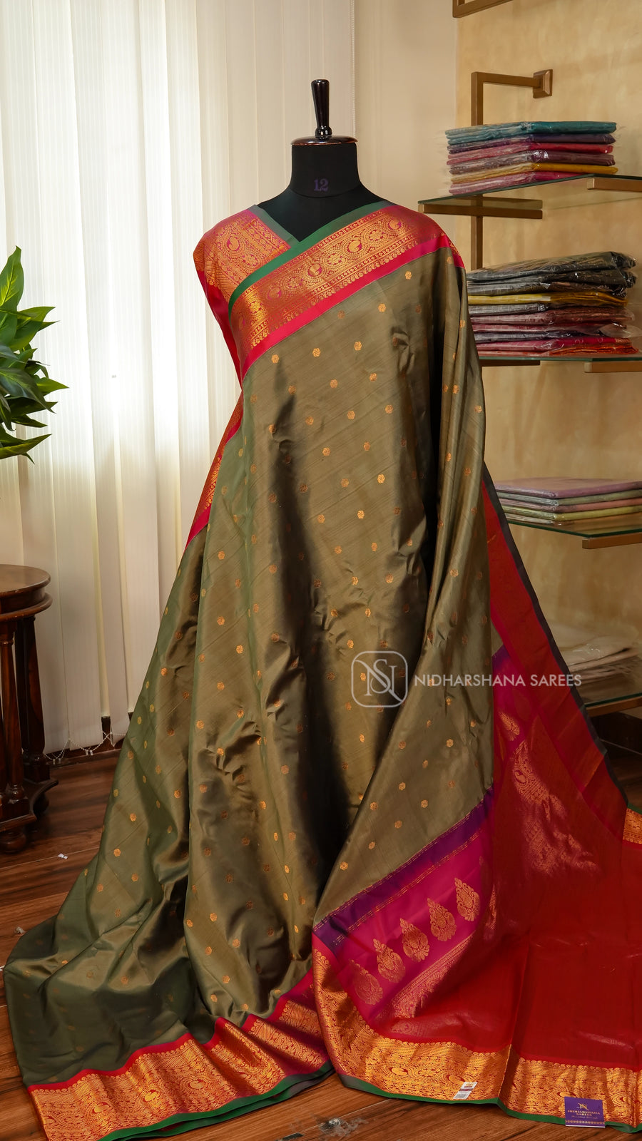 Pure Gadwal Silk With Zari Butta And Contrast Zari Border