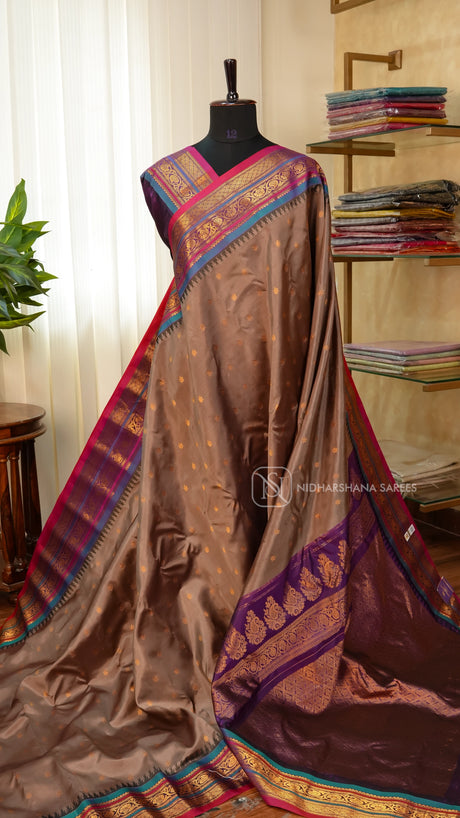 Pure Gadwal Silk With Zari Butta And Contrast Zari Border