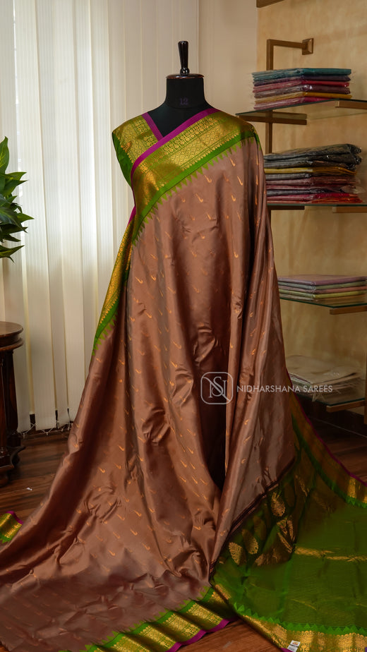 Pure Gadwal Silk With Zari Butta And Contrast Zari Border