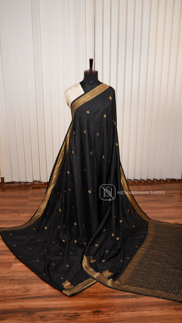Pure Viscose Saree With Matte Zari Butta And Annam Motif Skirting Border