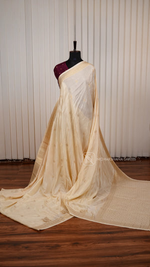Pure Viscose Saree With Matte Zari Butta And Annam Motif Skirting Border