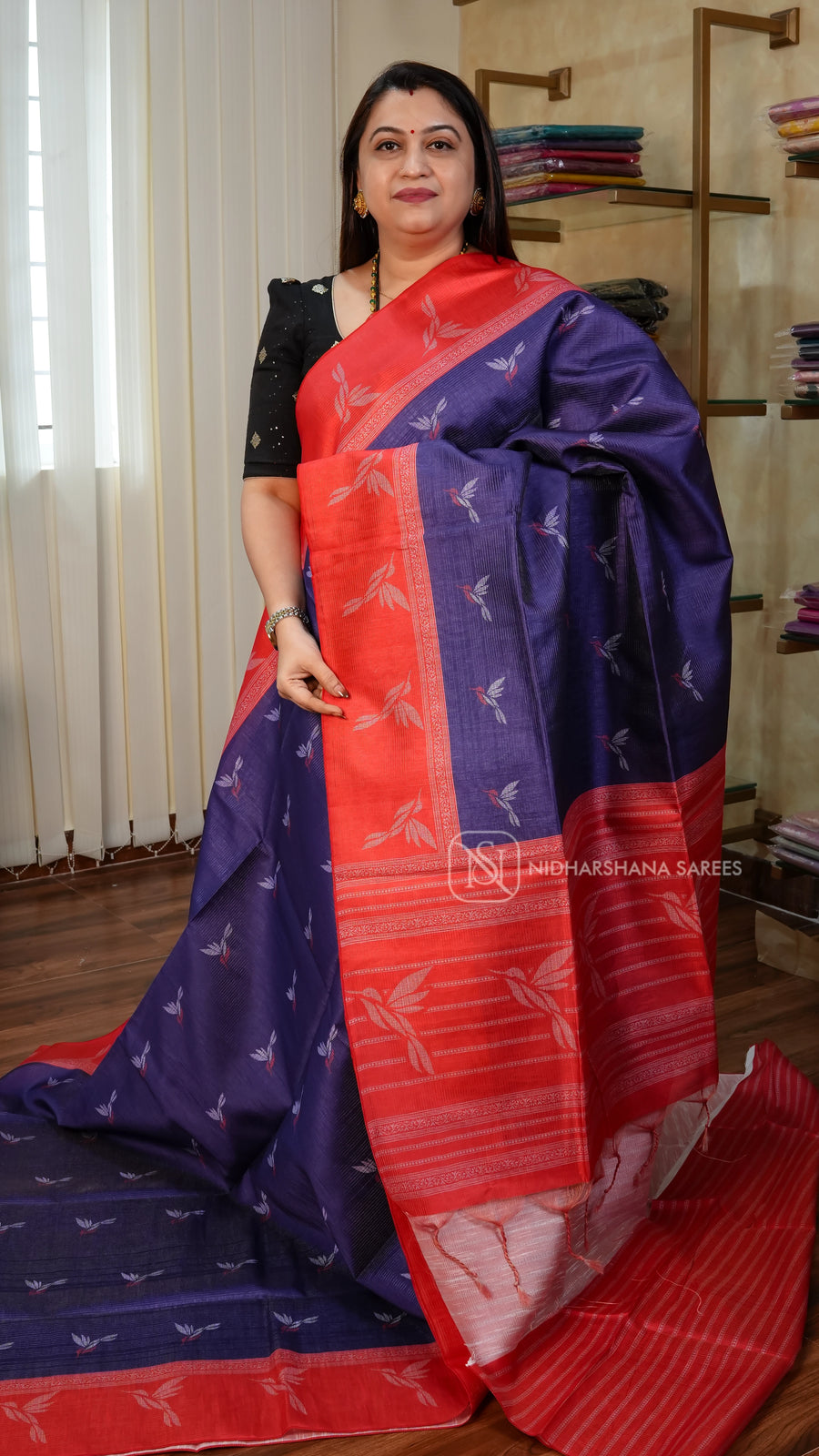 Tussar With Thread Woven Butta And Contrast Border