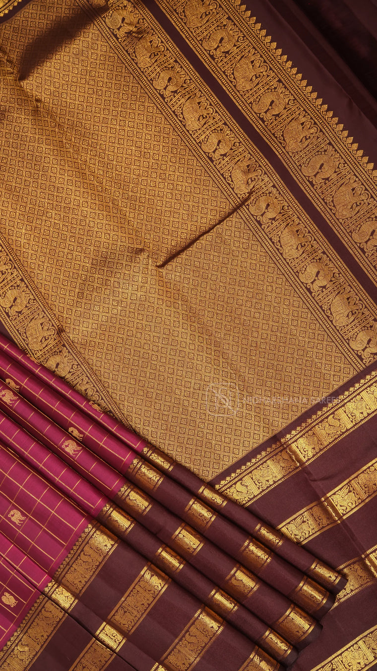Pure Handloom Kanchipuram Silk Saree with Zari Checks and Traditional Border Concept