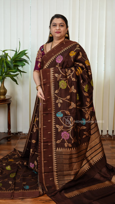Pure Viscose Silk With Floral Woven Concept
