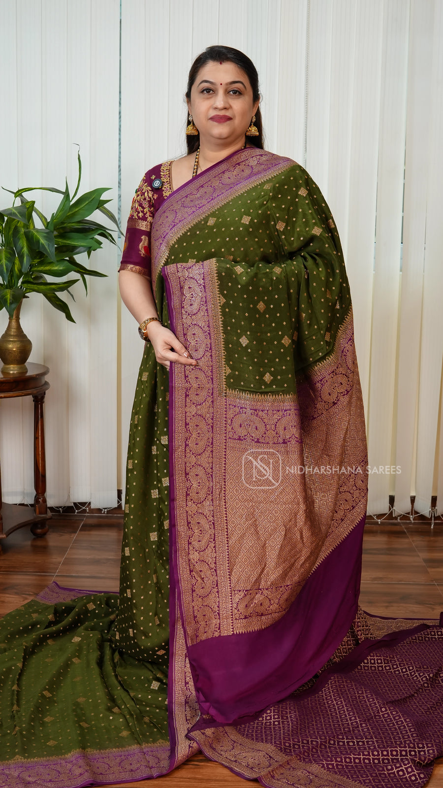 Pure Crepe Banarasi With Zari Butta And Antic Contrast Zari Border