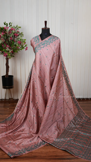 Semi Tussar Silk Saree with Traditional Motifs, Elegant Border Design