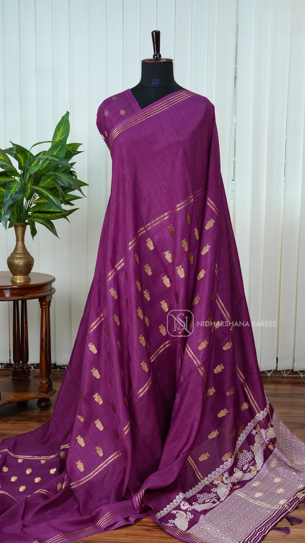 Semi Dola With Half And Half Zari Gandaberunda  Concept
