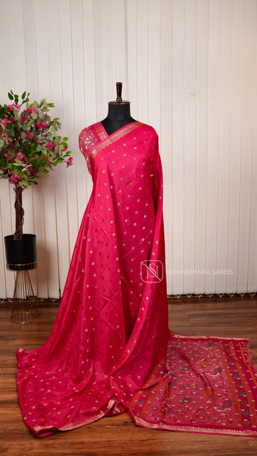 Semi Georgette Saree With Floral Zari Butta And Digital Printed Pallu