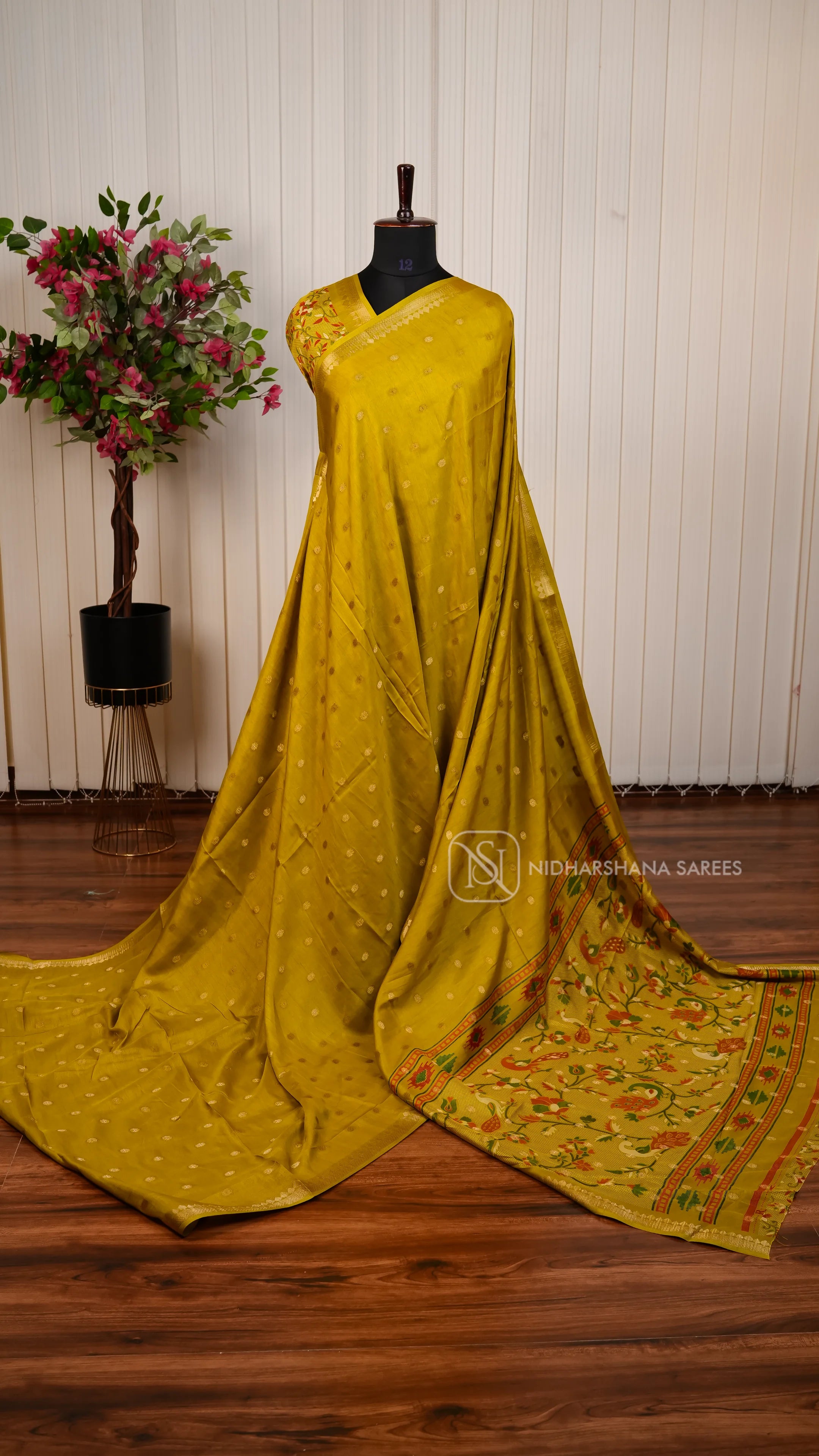 Semi Georgette Saree With Floral Zari Butta And Digital Printed Pallu