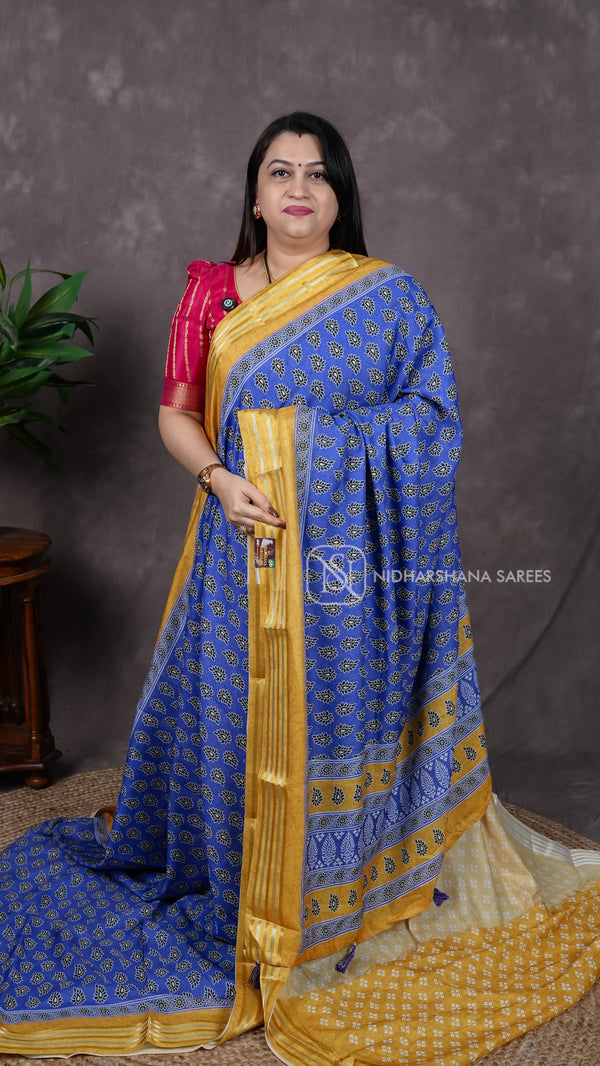 Semi Georgette With Zari Border