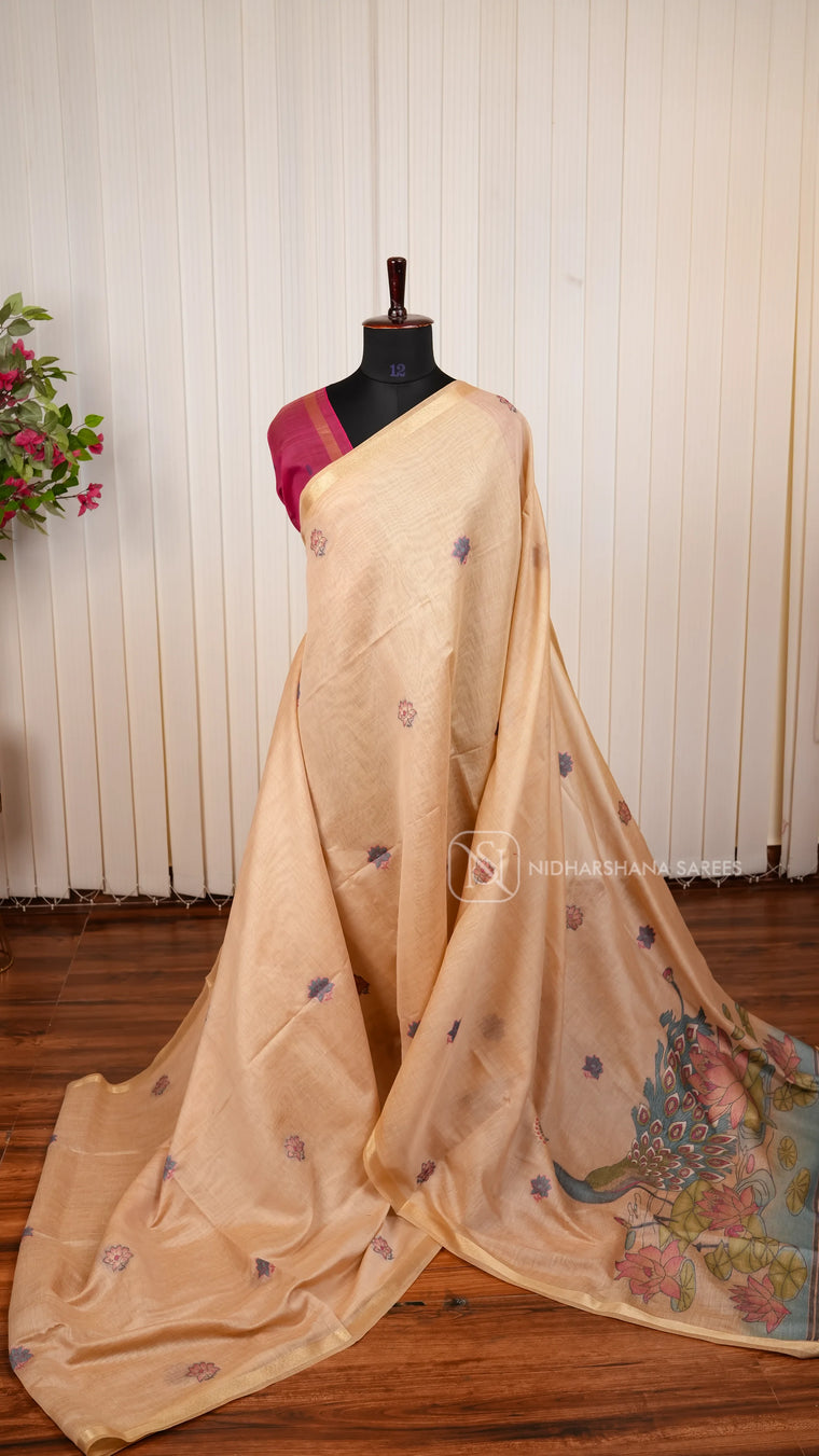 Munga Cotton Saree With Beautiful Woven Thread Detailing
