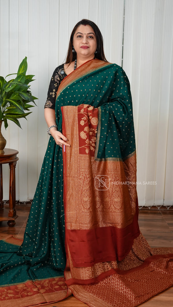Pure Banarasi Crepe With Antic Zari Butta And Contrast Border
